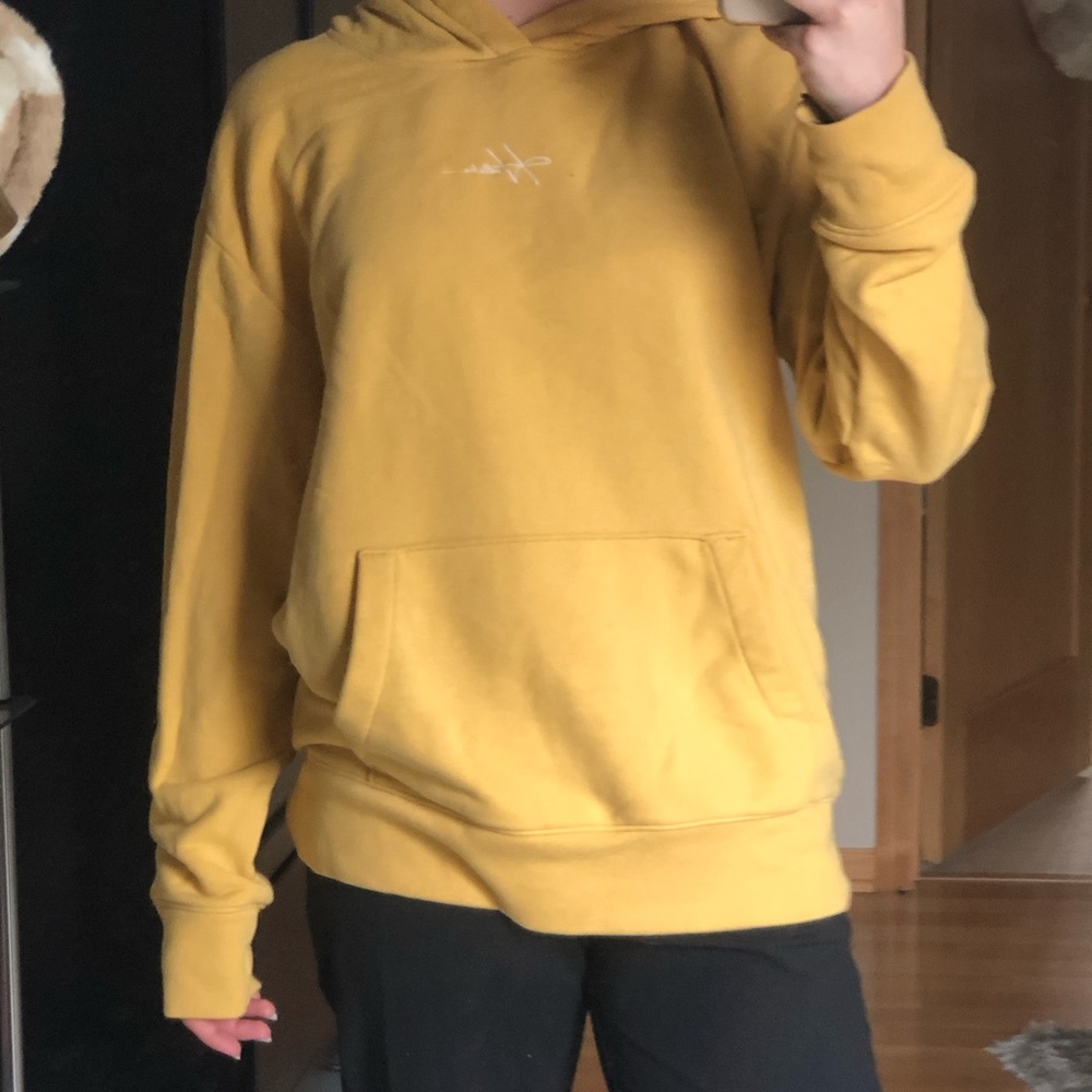 Yellow Oversized Hollister Hoodie Size Medium